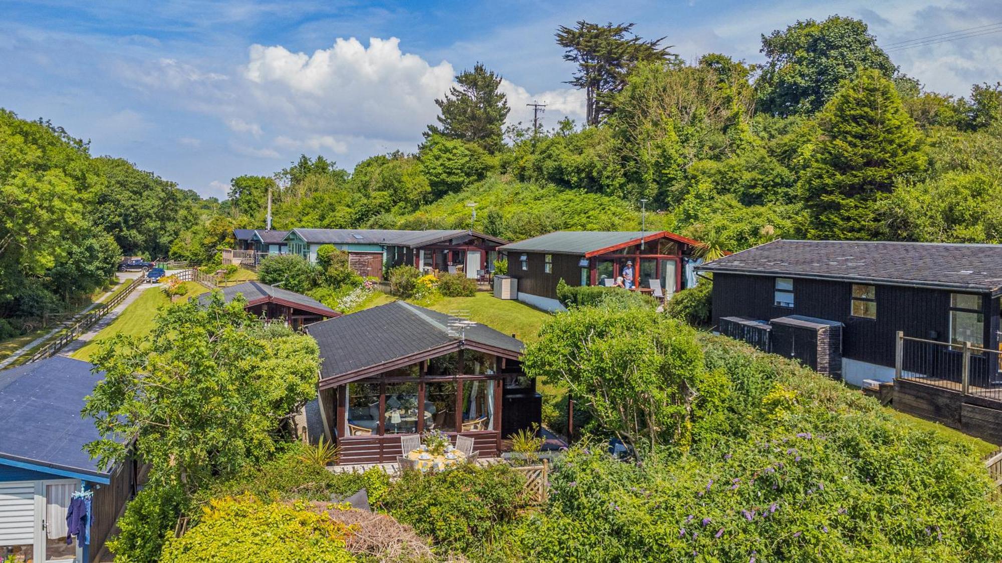 Scandinavian Style Lodge In Rock Wadebridge Exterior photo